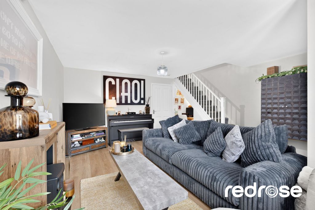 Property photo 2 of 25 Web_79 Sunningdale Dr-12-2500Px