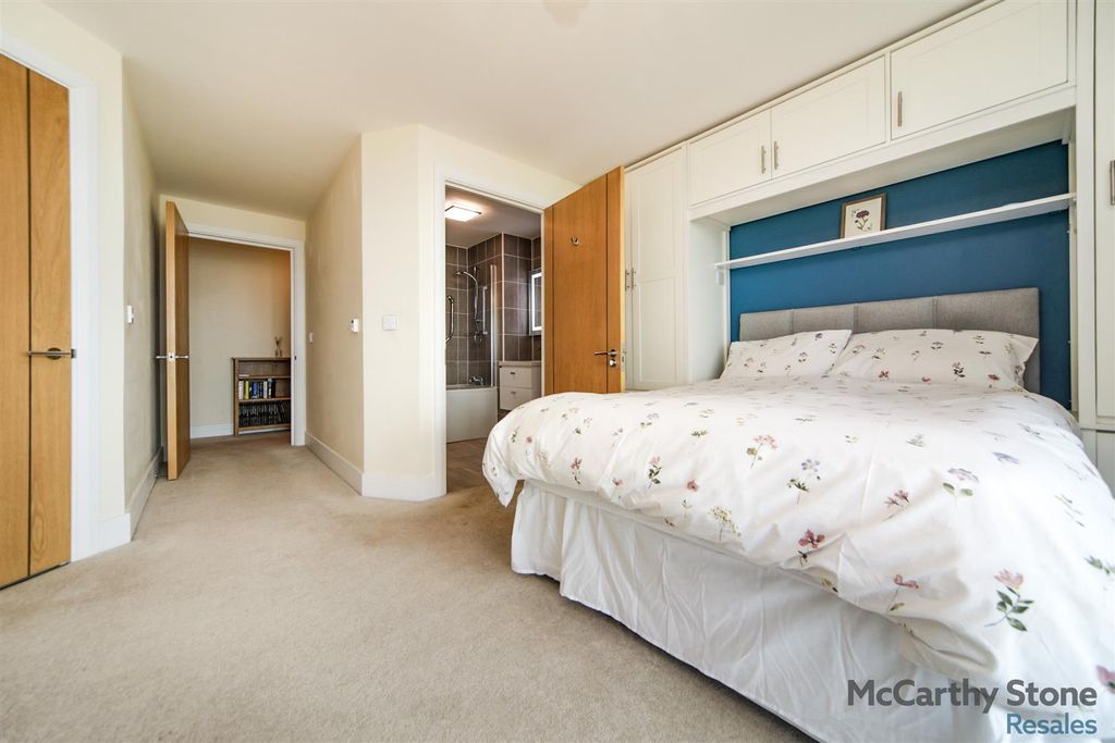 Additional image 12 of 2 bed flat for salePavilion Court, Hamilton Gardens, Felixstowe IP11