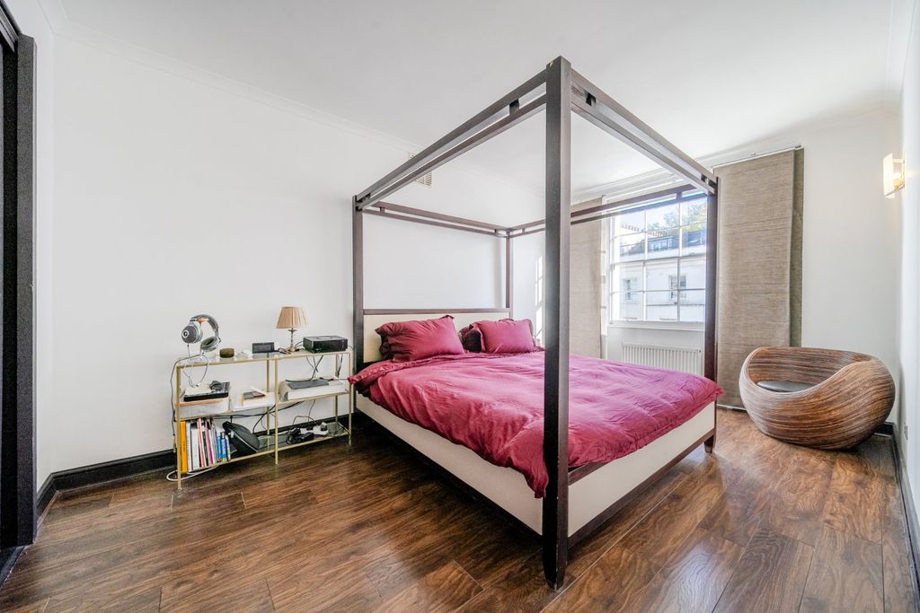 Property photo 3 of 11 Picture No. 06