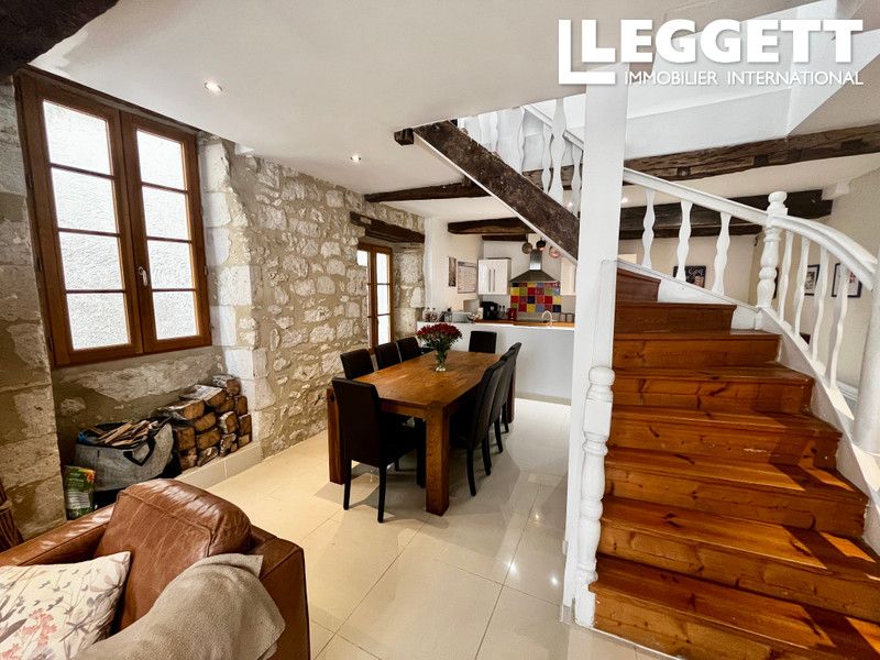 Property photo 2 of 10