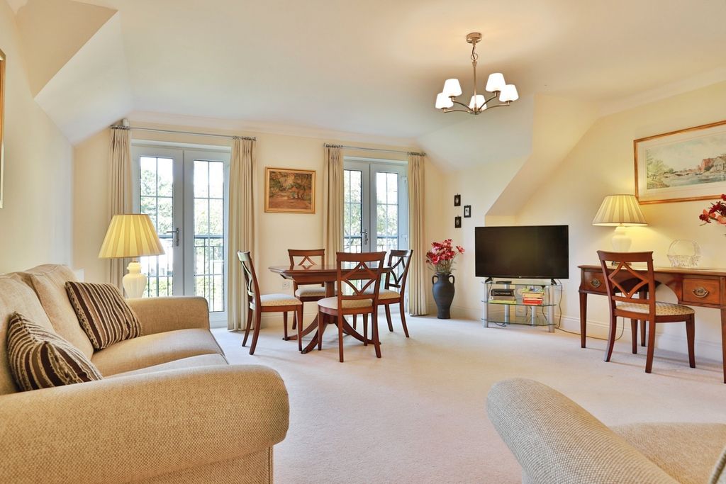 Property photo 2 of 16 Pbox-Img.Jpg
