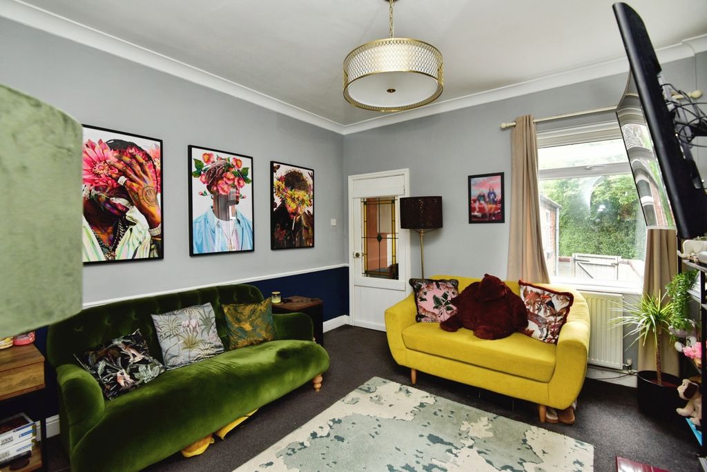 Property photo 3 of 24 Pbox-Img.Jpg