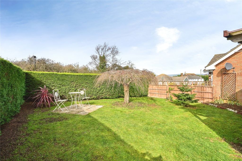 Property photo 2 of 19 Picture No. 40