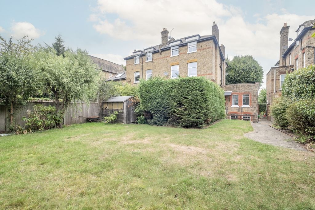 Property photo 2 of 11 3-10-Oakhill-Road...