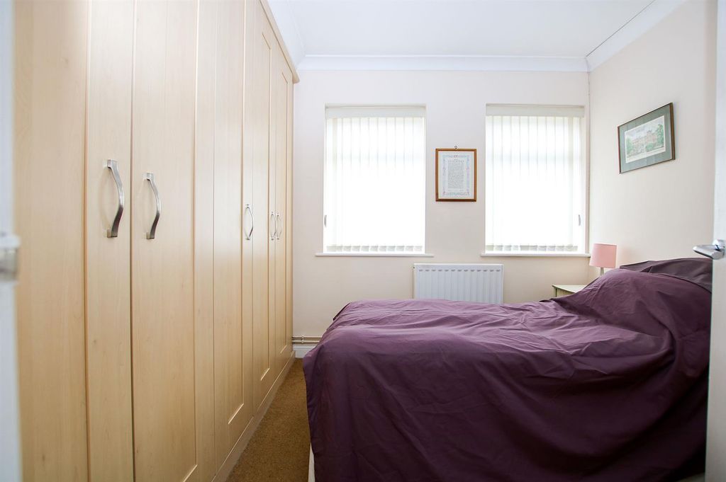 Property photo 2 of 10 Bedroom 2.Jpg