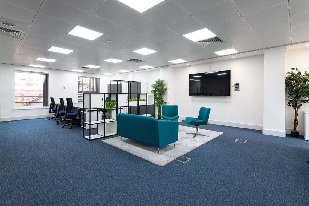 Property photo 3 of 6