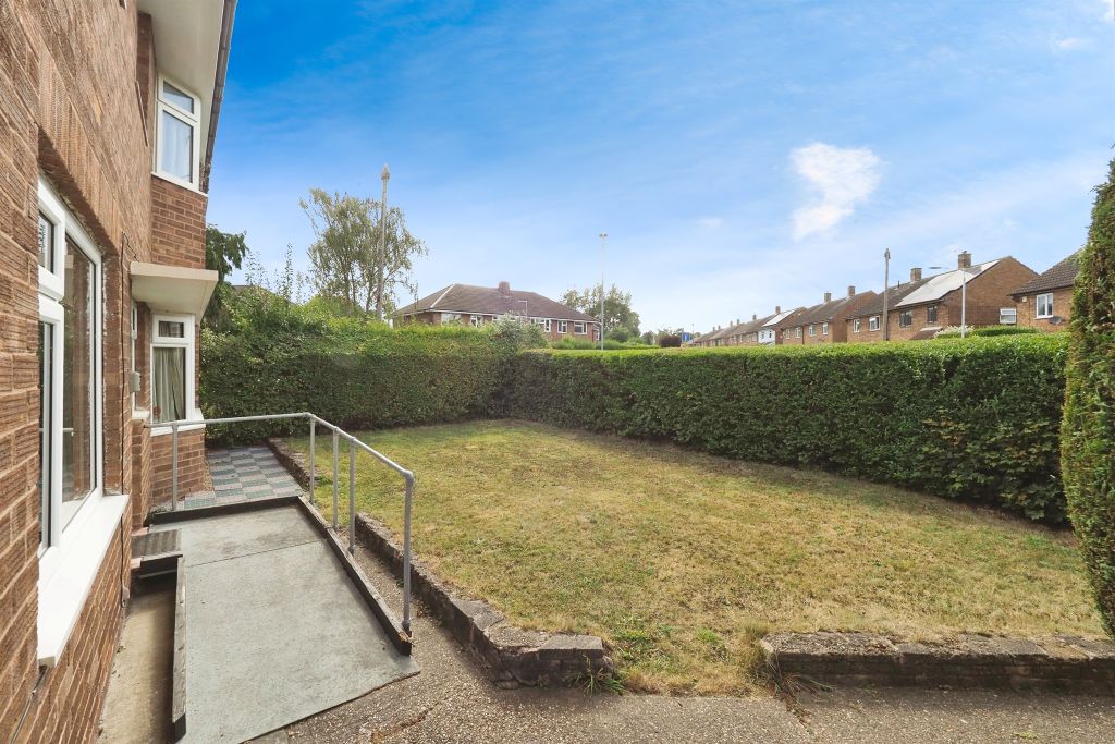 Property photo 2 of 17
