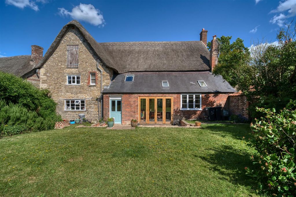Property photo 1 of 17 Rear