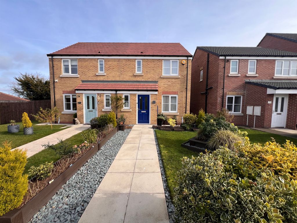 Property photo 1 of 12