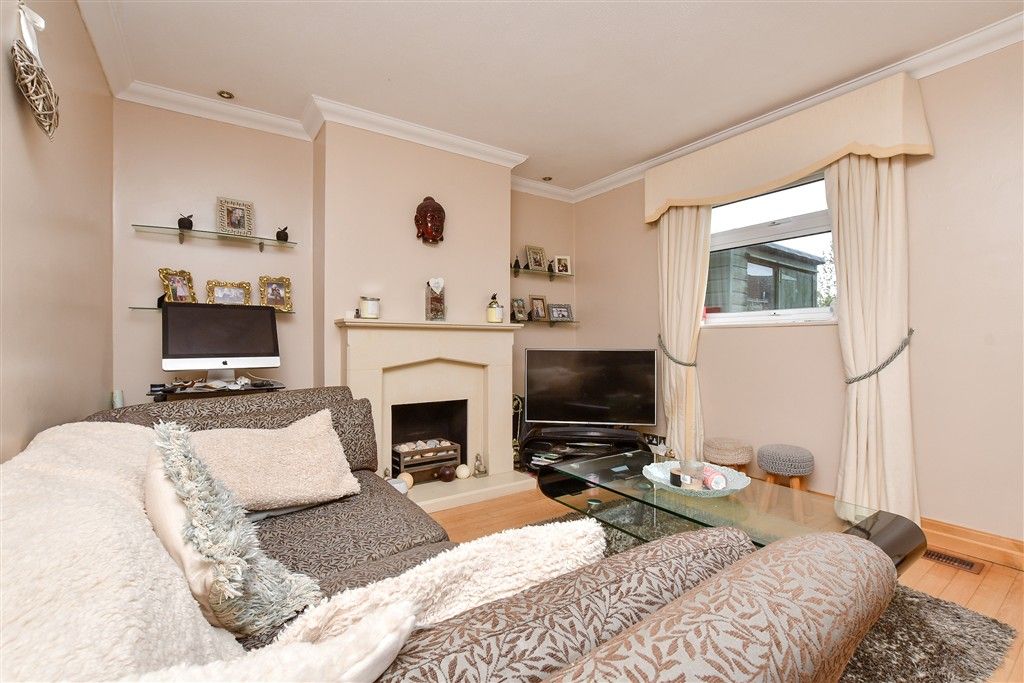 Property photo 1 of 16 Lounge/Dining Room