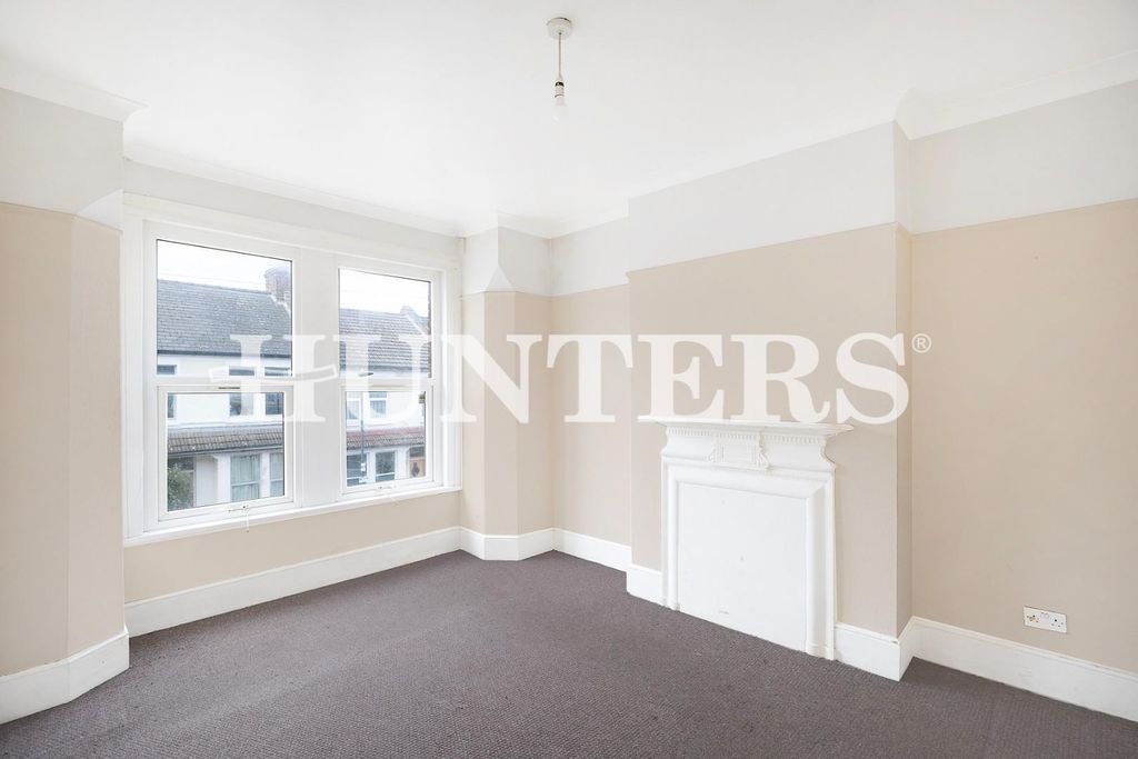 Property photo 3 of 11 Hunters-St John_S Rd-10.Jpg