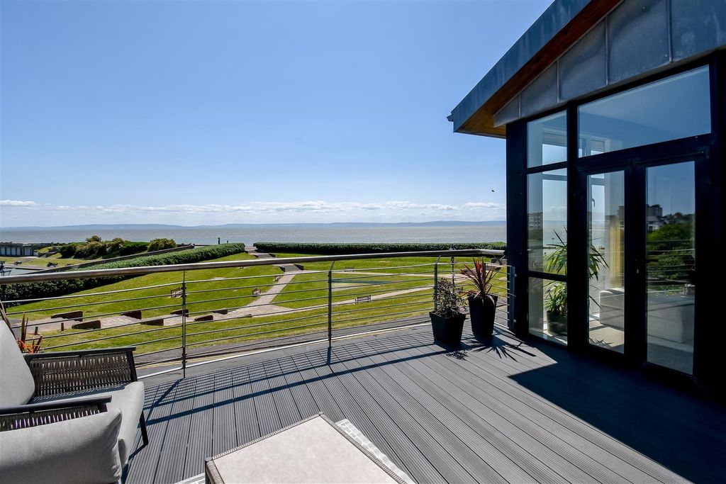 Property photo 2 of 36 Balcony