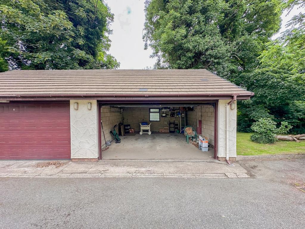 Property photo 3 of 19 20.Jpg