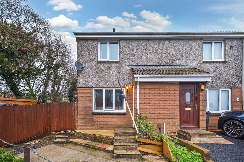 Property photo 1 of 9