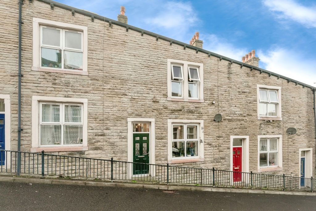 Property photo 1 of 17 Photo