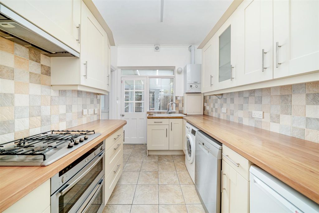 Property photo 3 of 12 4.Jpg
