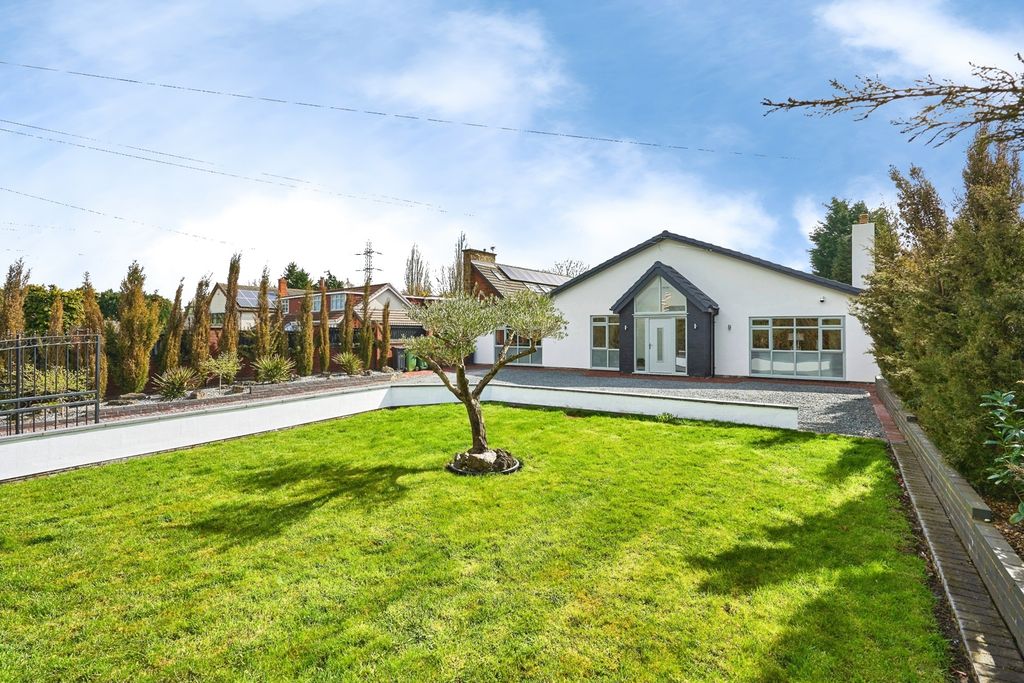 Property photo 3 of 20 Outside