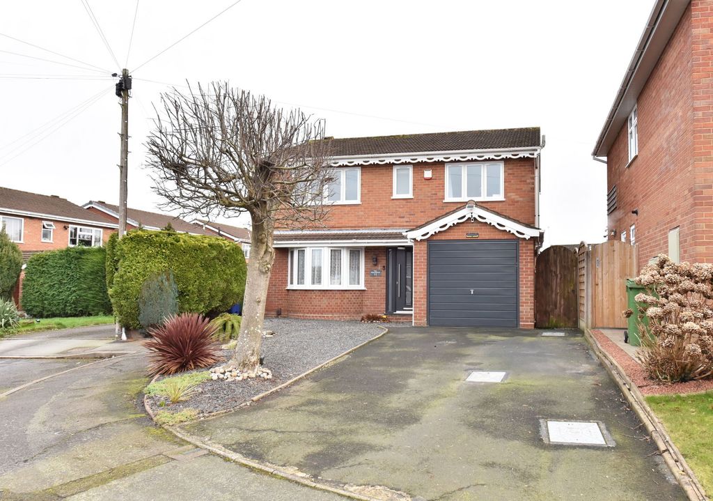 Property photo 1 of 29