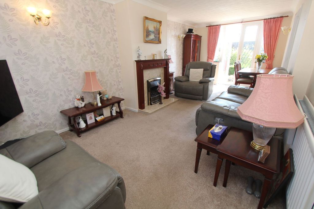 Property photo 3 of 16