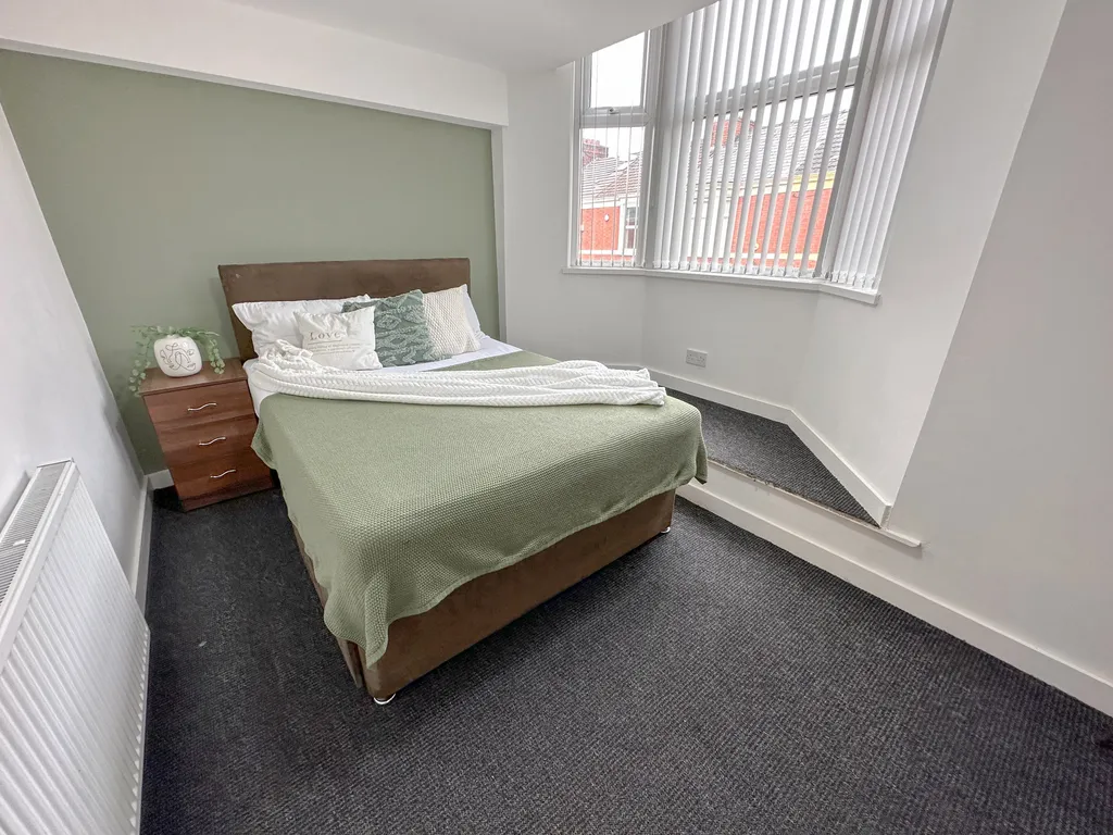 Apartment in Liverpool, Kensington Fields, Kensington - View 3