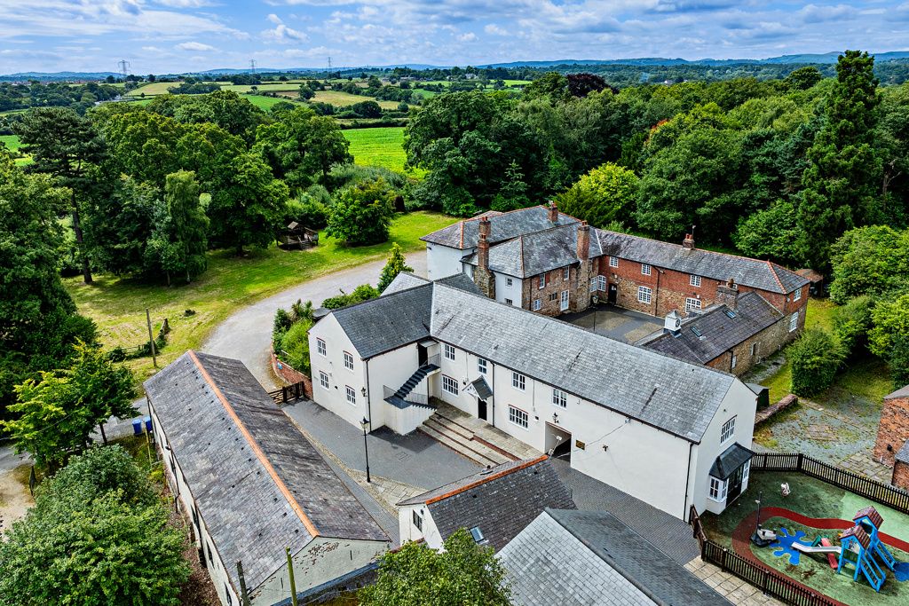 Property photo 2 of 19 Photo 4