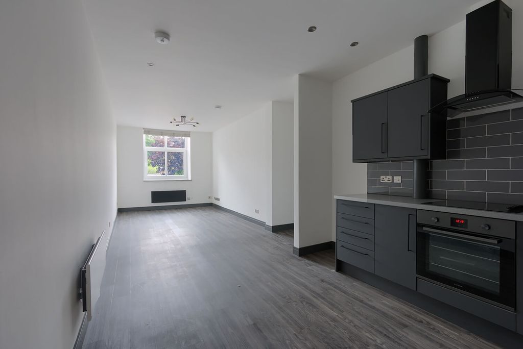 Property photo 1 of 10 4415450