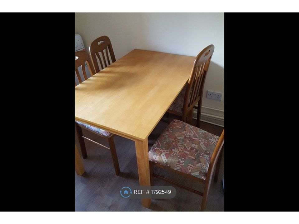 Property photo 3 of 11 Kitchen/Diner