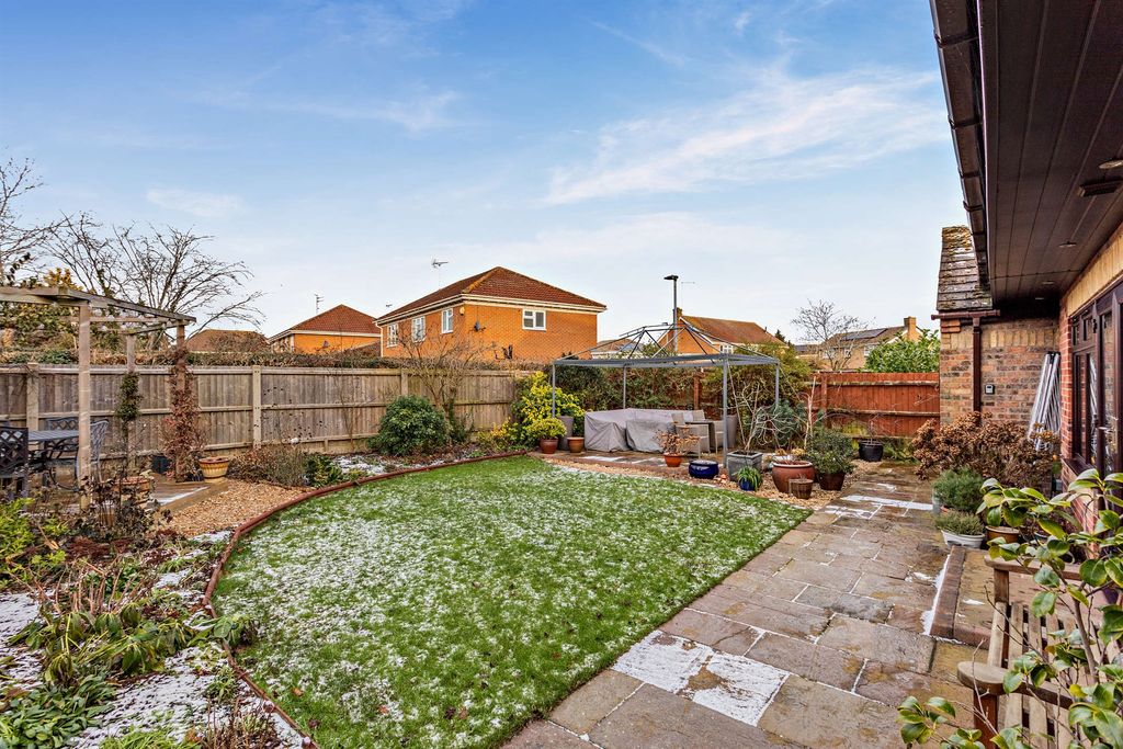 Property photo 2 of 19