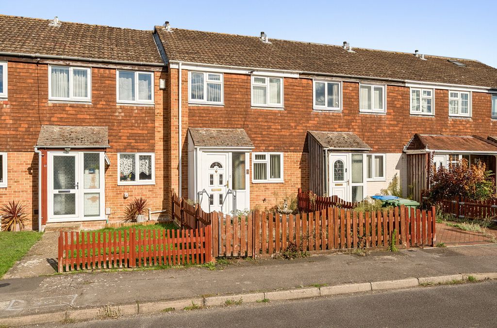 Property photo 1 of 12 1340447-5-68d2Ba1...