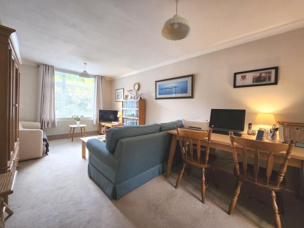 Property photo 2 of 9 Lounge 3.Jpg