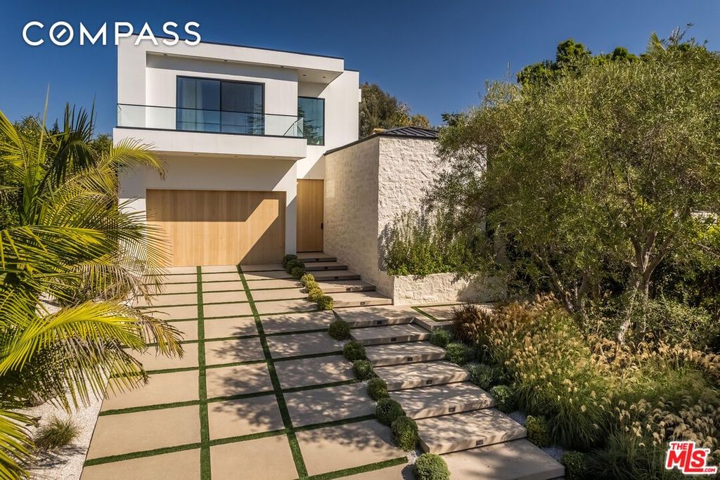 Property photo 2 of 30