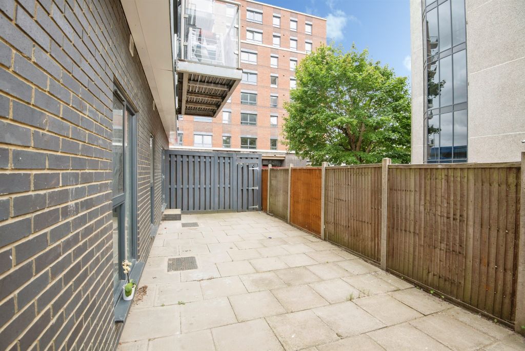Property photo 2 of 12