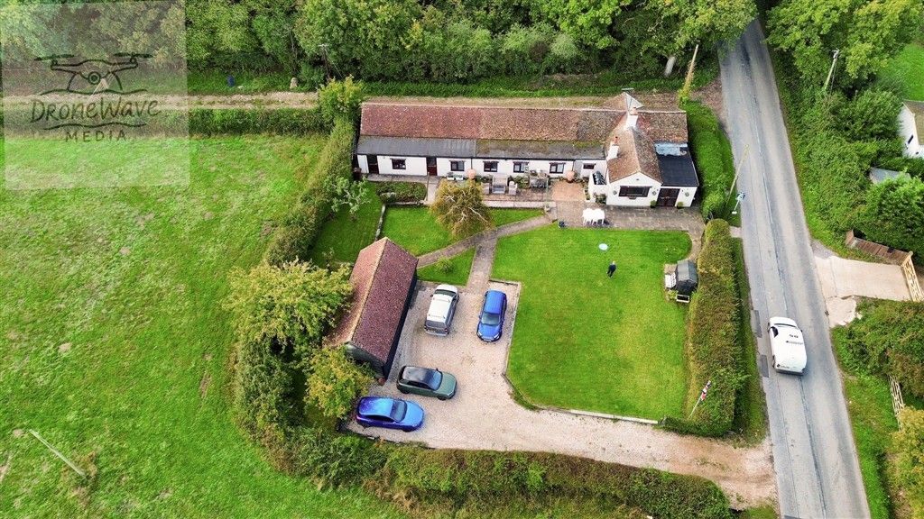 Property photo 3 of 19 Front Surrounding Area