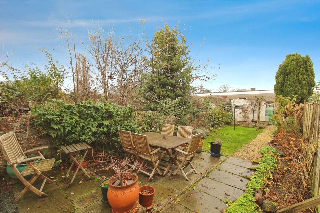 Property photo 2 of 20 Picture No. 06