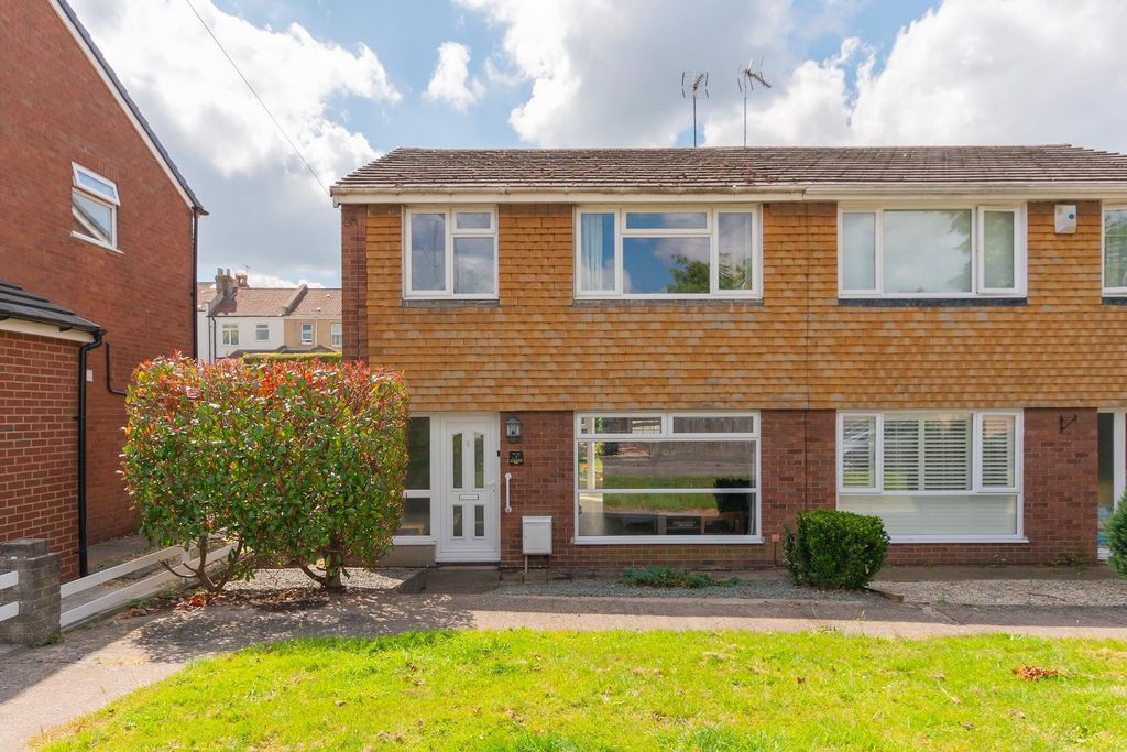 Property photo 2 of 32 2H8Rbn - External C.Jpg