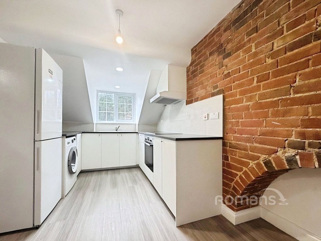 Property photo 2 of 7 Picture No. 10