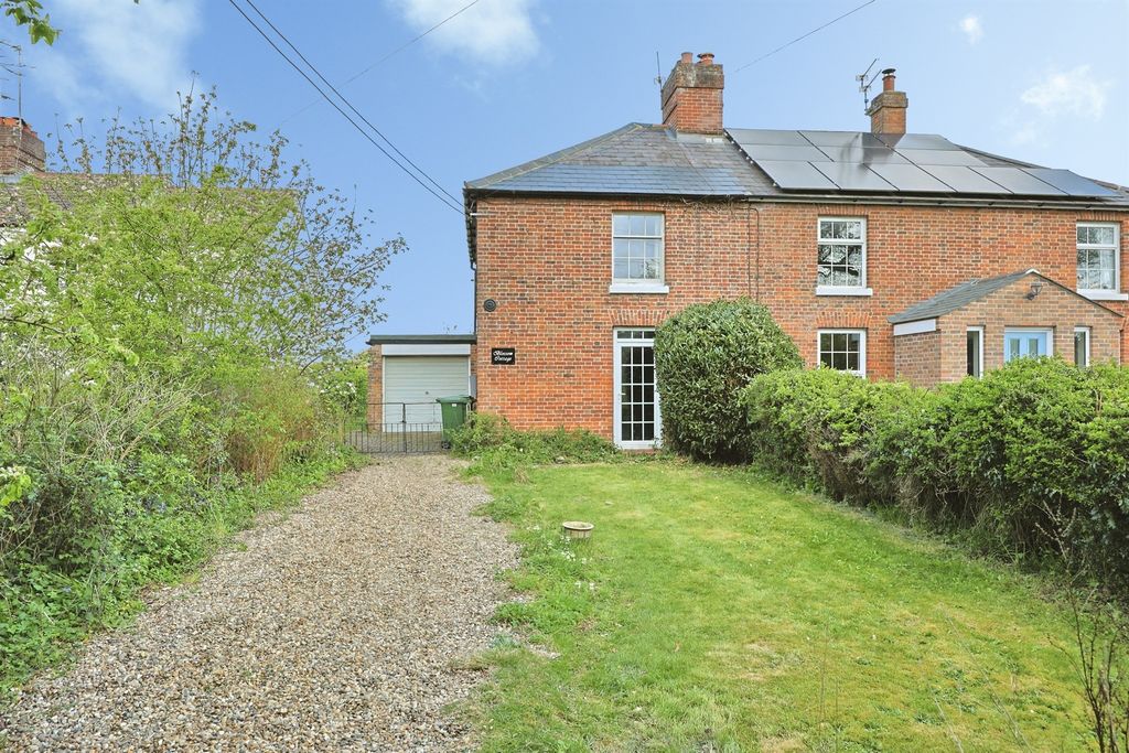 Property photo 2 of 28