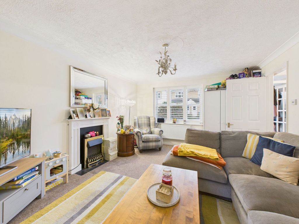 Property photo 3 of 13