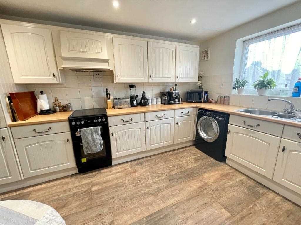 Property photo 1 of 11 Main Picture