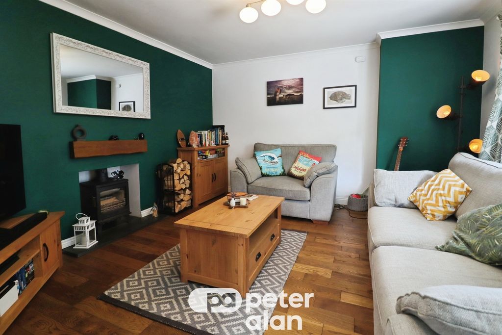Property photo 2 of 26