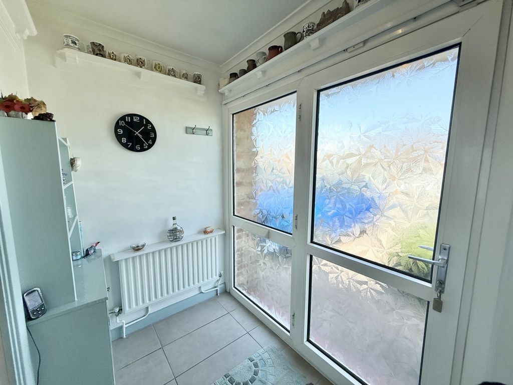 Property photo 3 of 22 Img_3406