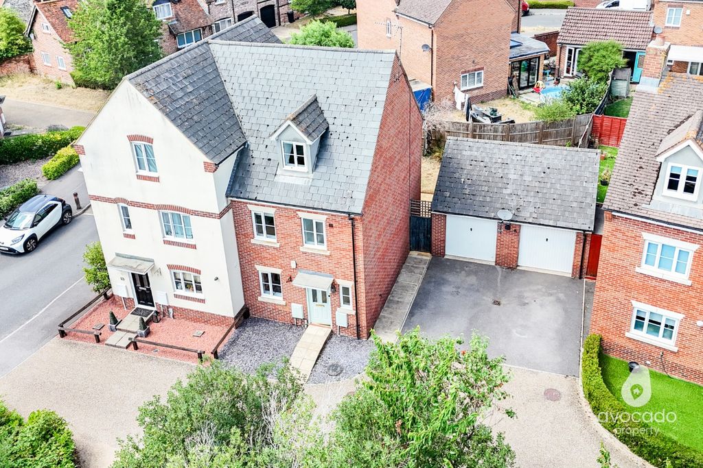 Property photo 1 of 28 5294923