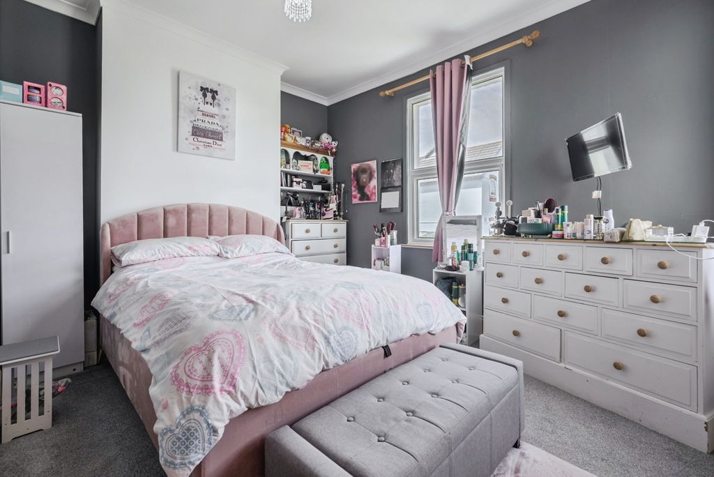 Property photo 2 of 18 Pbox-Img.Jpg