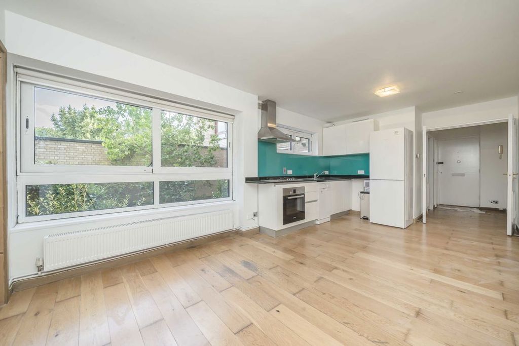 Property photo 3 of 5