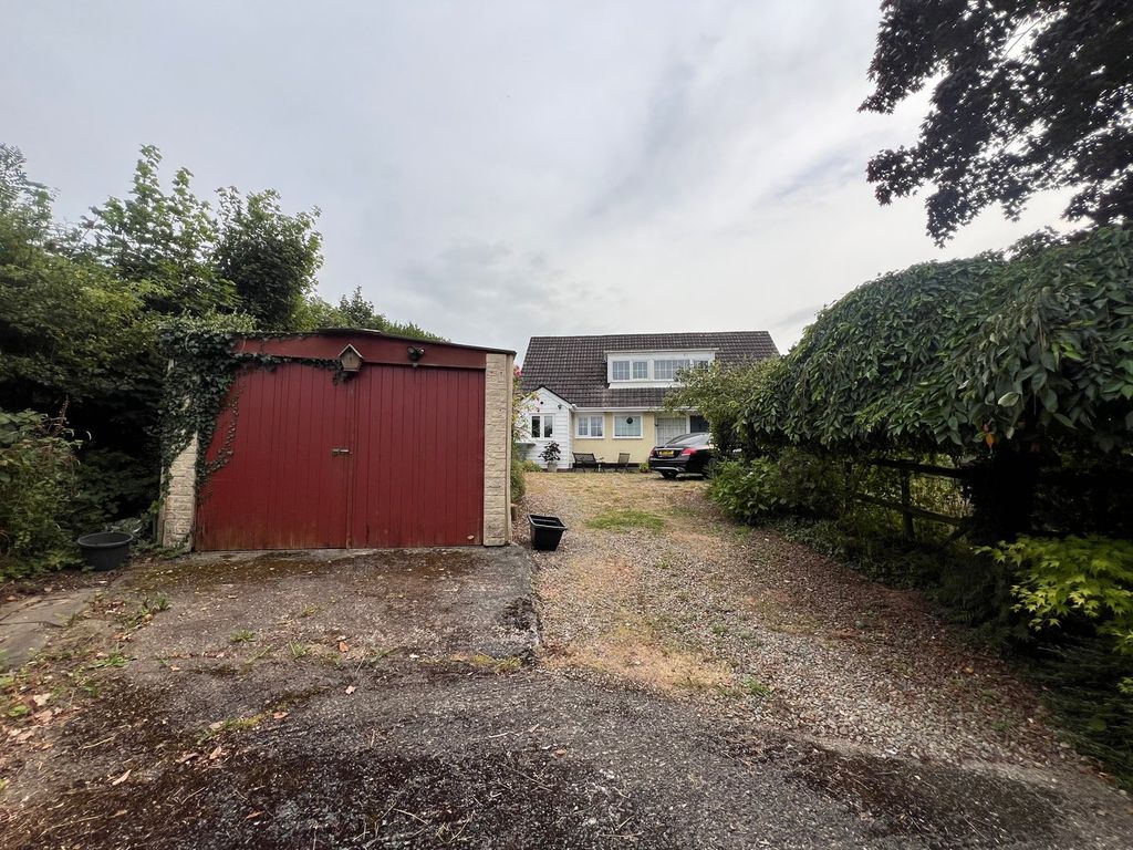 Property photo 2 of 55