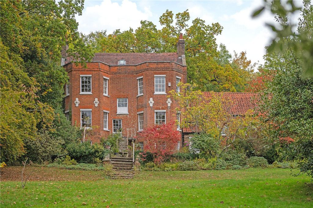 Property photo 1 of 53 Garden