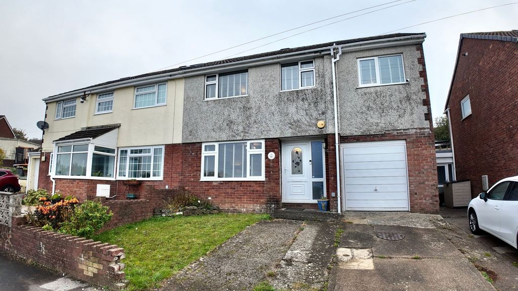 Property photo 1 of 29