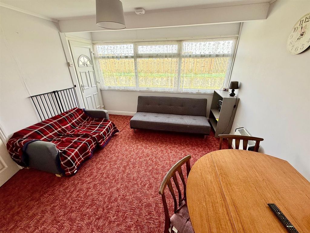 Property photo 2 of 8 Living Room