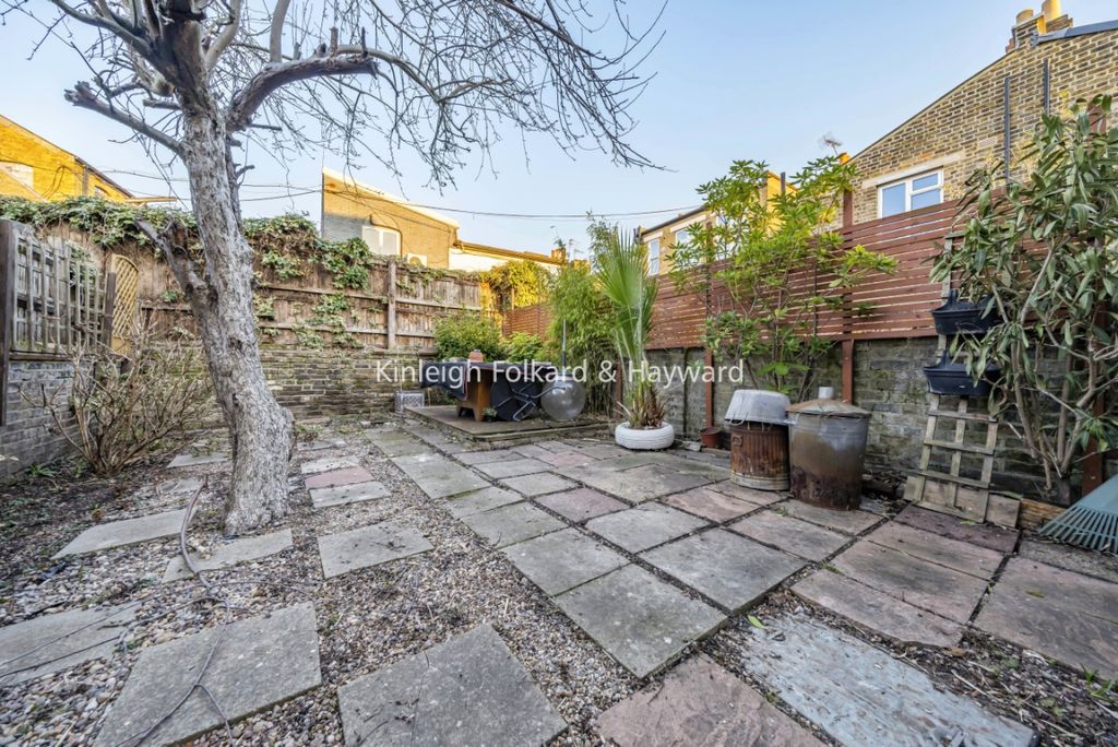 Property photo 3 of 6 Ae3d297B-Ae25-482E-B