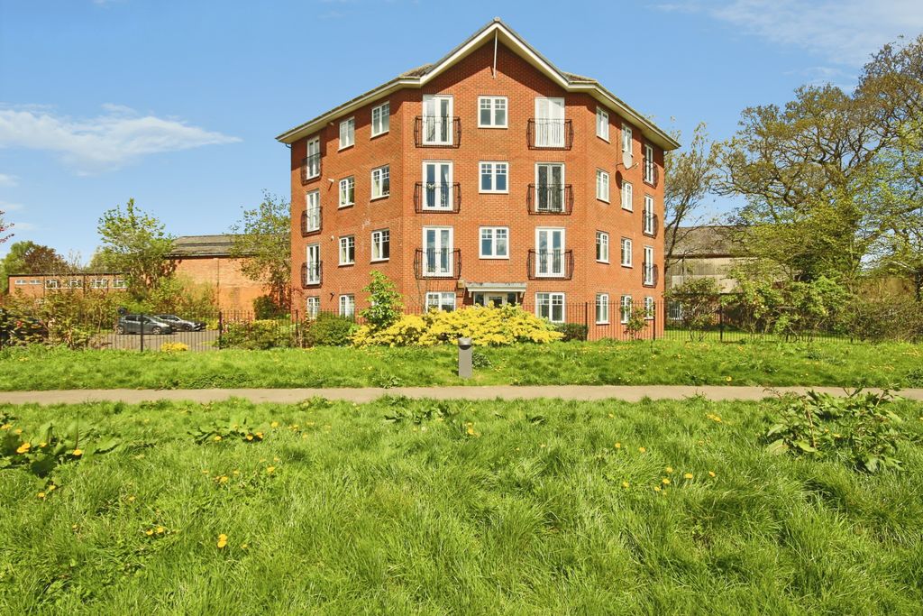 Property photo 1 of 15 Front View